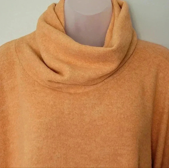 NWT SIZE XLG WHATNOT BOUTIQUE Oversized Peach High Low Cowl Neck Poncho Sweater - Picture 7 of 7